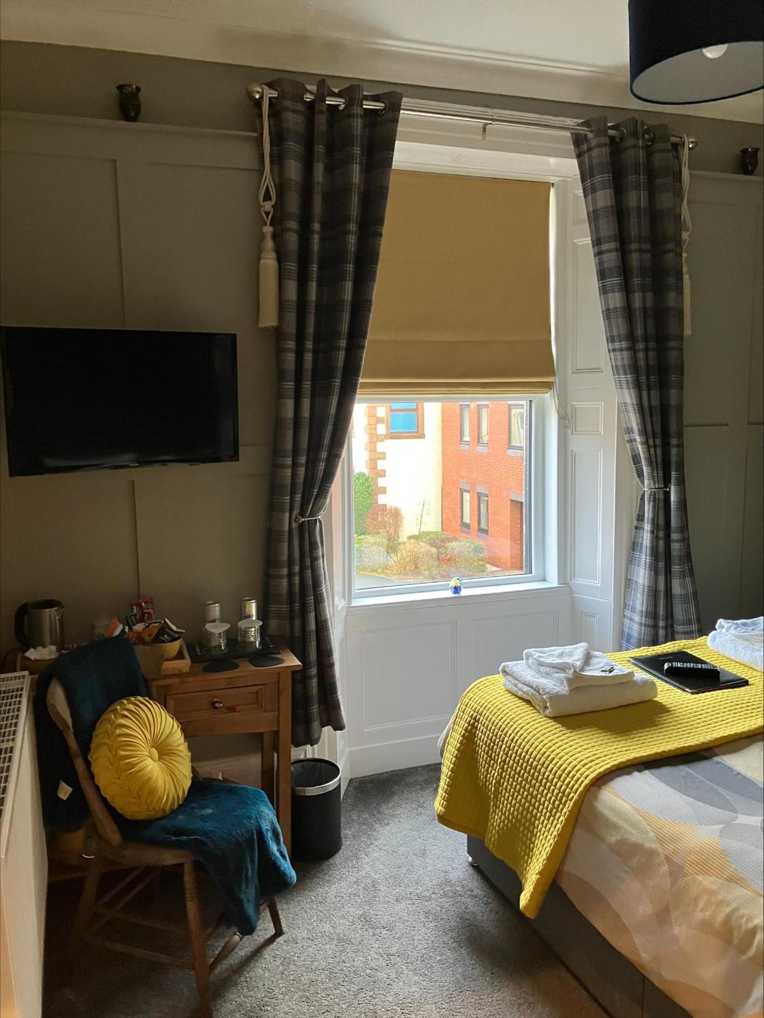Cornerhouse Guesthouse Penrith Exterior photo
